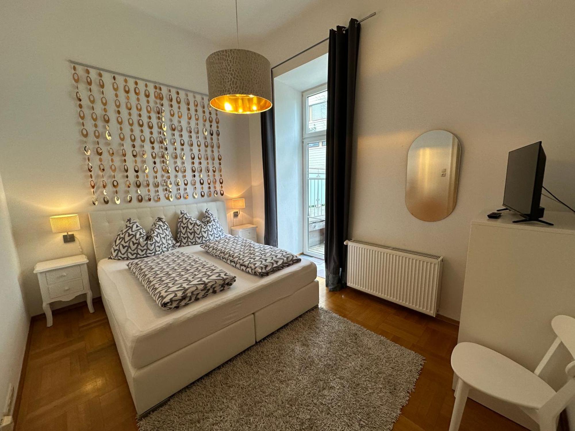 Kristall Doppelzimmer Direkt Im Zentrum, Balkon 바드이스흘 외부 사진